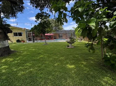 1812 N 45th Avenue Hollywood FL 33021
