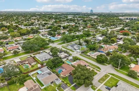 1812 N 45th Avenue Hollywood FL 33021