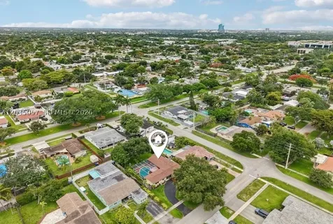 1812 N 45th Avenue Hollywood FL 33021