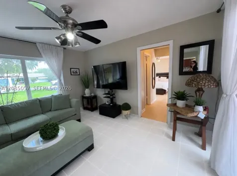1812 N 45th Avenue Hollywood FL 33021