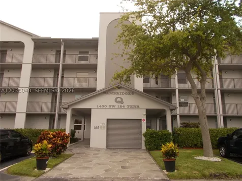 1400 SW 124th Terrace Pembroke Pines FL 33027
