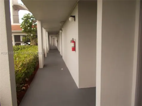 1400 SW 124th Terrace Pembroke Pines FL 33027