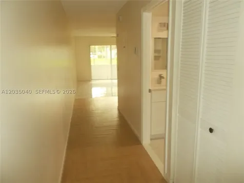 1400 SW 124th Terrace Pembroke Pines FL 33027