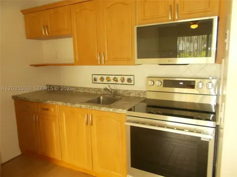 1400 SW 124th Terrace Pembroke Pines FL 33027