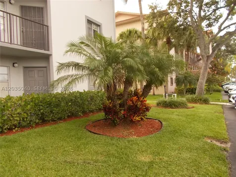 1400 SW 124th Terrace Pembroke Pines FL 33027