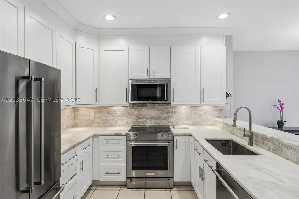 612 SW 6th Street Fort Lauderdale FL 33315