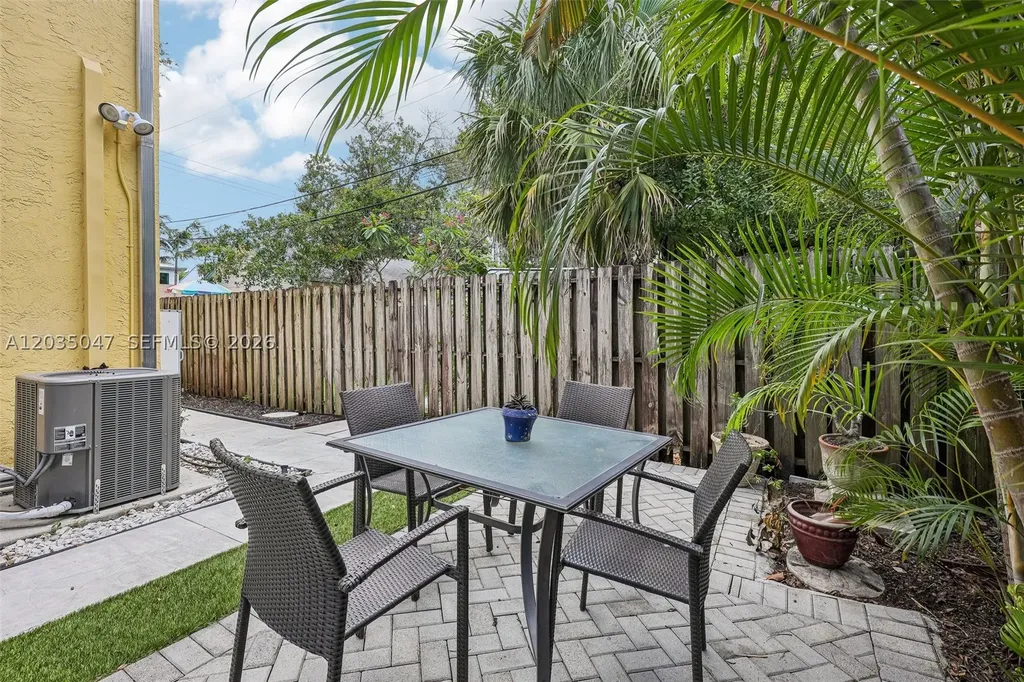 612 SW 6th Street Fort Lauderdale FL 33315