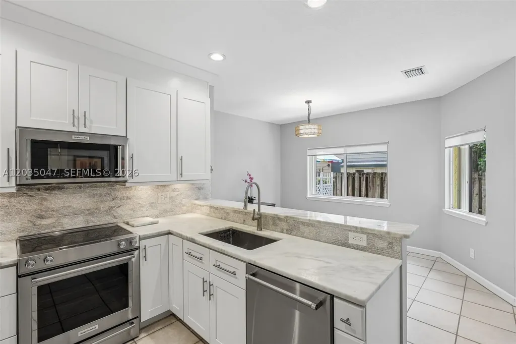 612 SW 6th Street Fort Lauderdale FL 33315