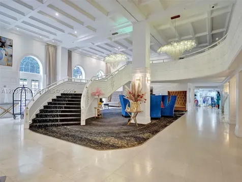5225 Collins Avenue Miami Beach FL 33140