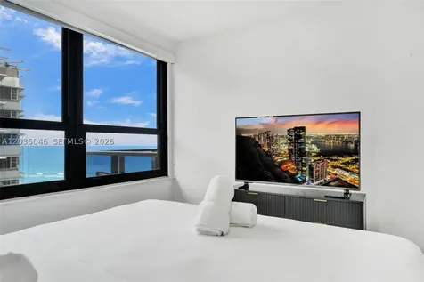 5225 Collins Avenue Miami Beach FL 33140