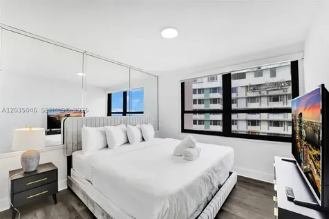 5225 Collins Avenue Miami Beach FL 33140