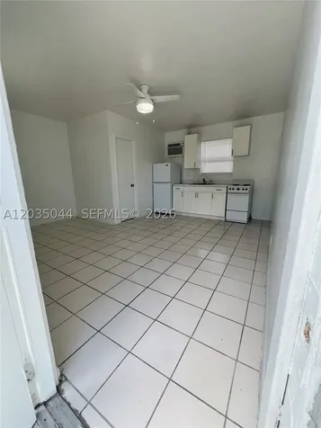 124 SE 4th Street Hallandale Beach FL 33009