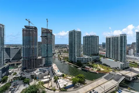 68 SE 6th Street Miami FL 33131