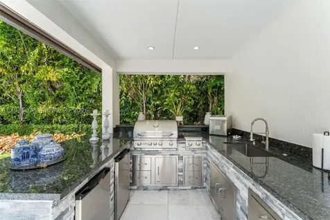 13470 SW 32nd Street Miami FL 33175