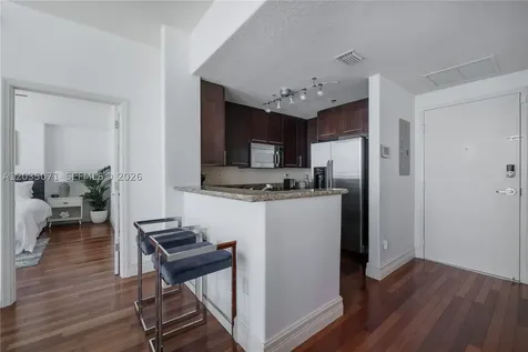 6515 Collins Avenue Miami Beach FL 33141