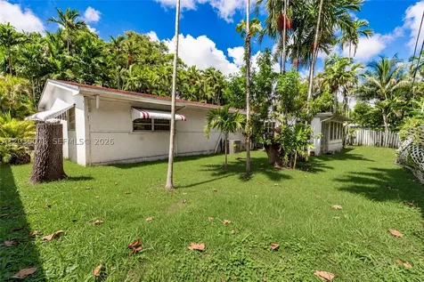 785 NE 155th Street Miami FL 33162