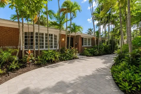 785 NE 155th Street Miami FL 33162