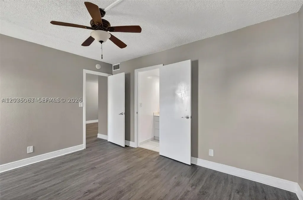 908 Twin Lakes Drive Coral Springs FL 33071