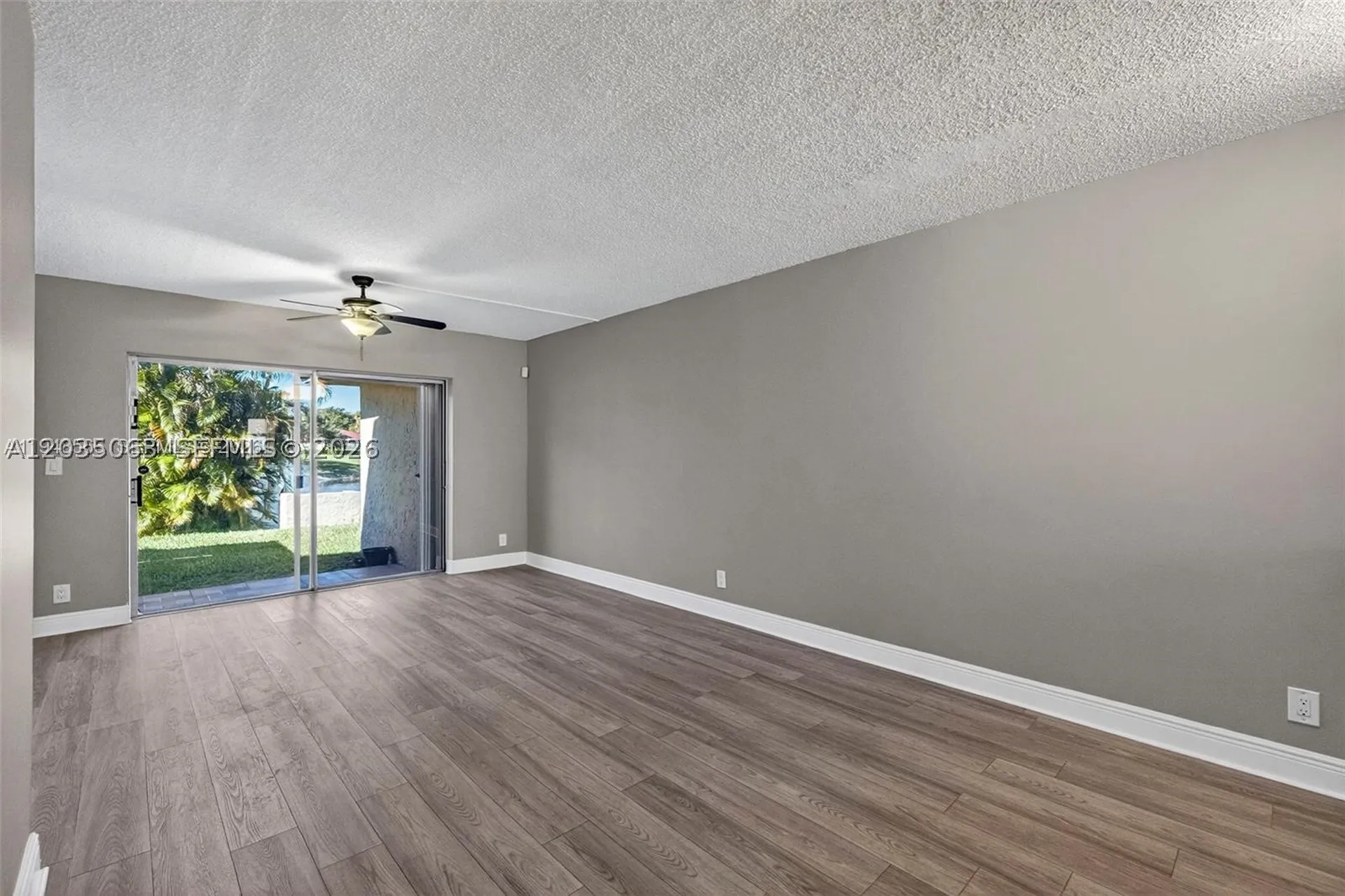 908 Twin Lakes Drive Coral Springs FL 33071