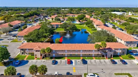 908 Twin Lakes Drive Coral Springs FL 33071