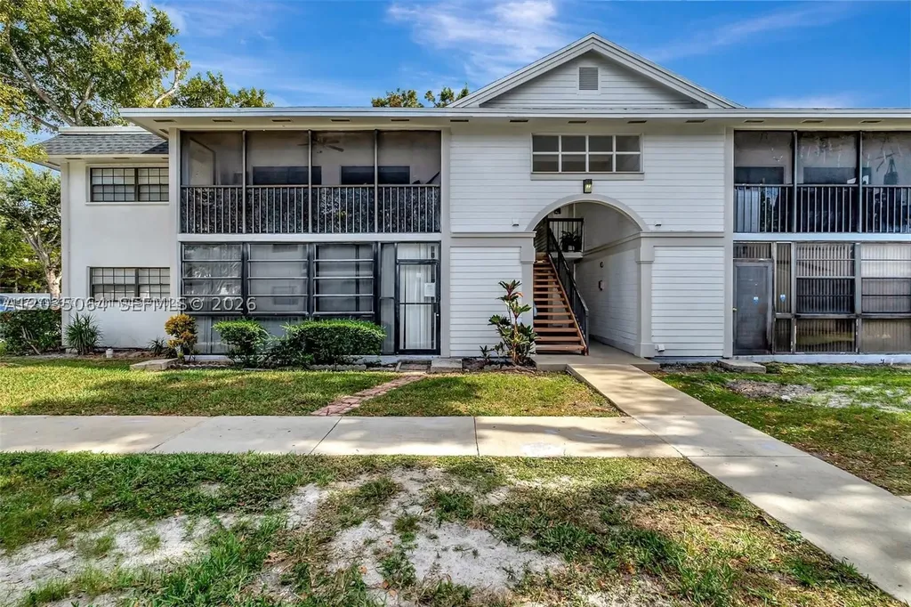 18965 NW 62nd Avenue Hialeah FL 33015