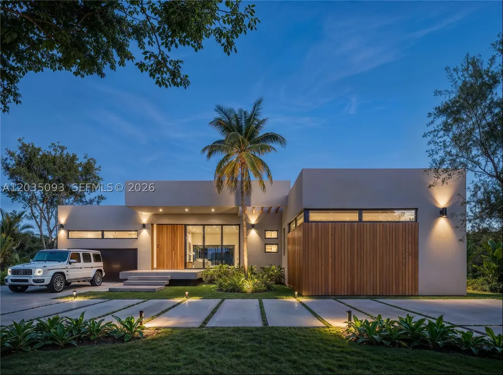 9445 SW 73rd Avenue Pinecrest FL 33156