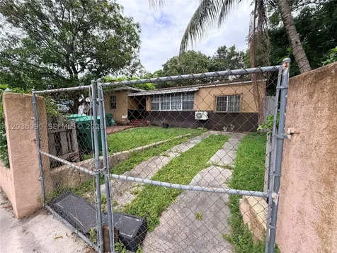 1068 NW 34th Street Miami FL 33127