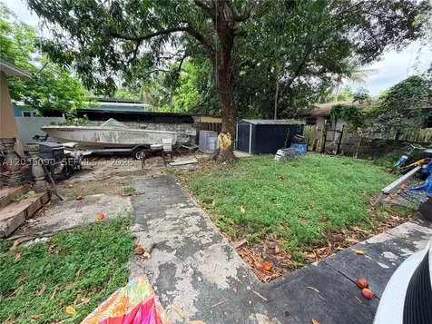 1068 NW 34th Street Miami FL 33127