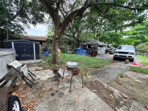 1068 NW 34th Street Miami FL 33127