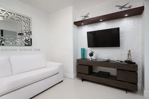 6799 Collins Avenue Miami Beach FL 33141