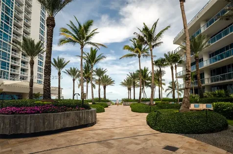 6799 Collins Avenue Miami Beach FL 33141