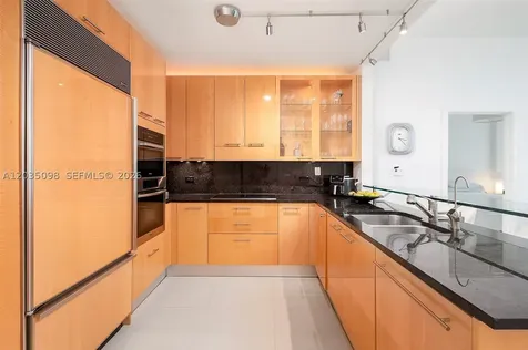 6799 Collins Avenue Miami Beach FL 33141