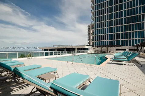 6799 Collins Avenue Miami Beach FL 33141