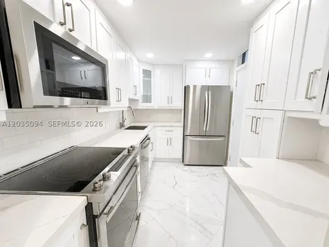 3301 N Country Club Drive Aventura FL 33180