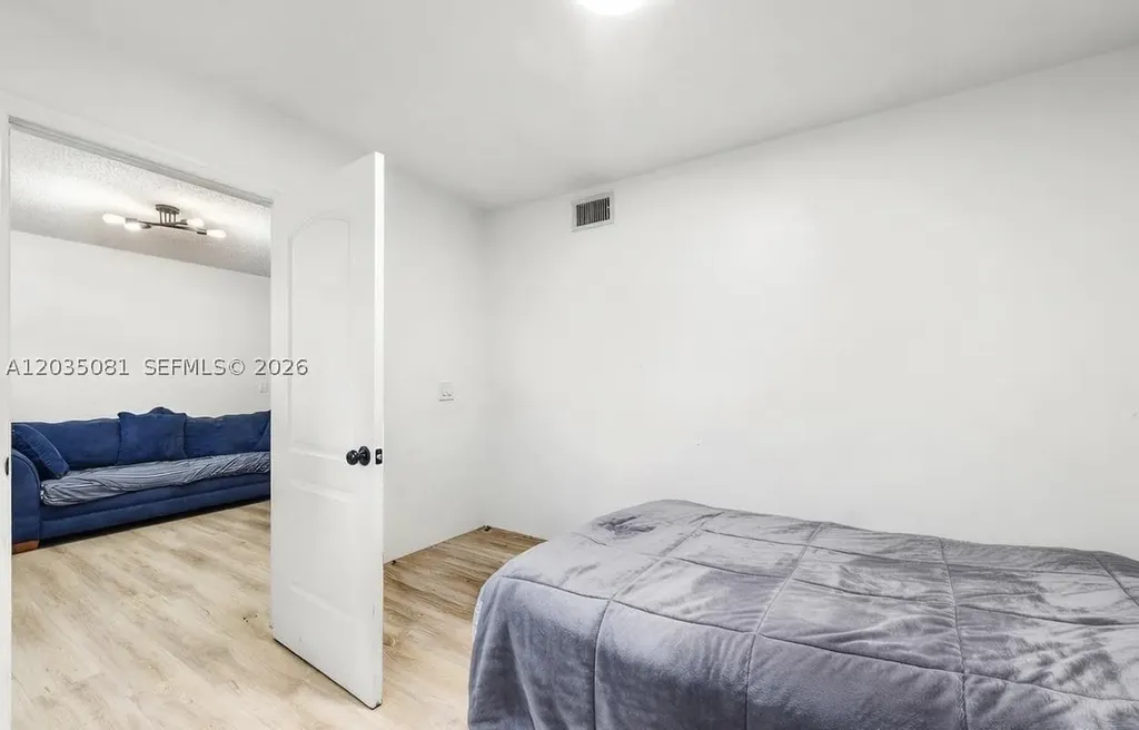 3700 N 56th Avenue Hollywood FL 33021