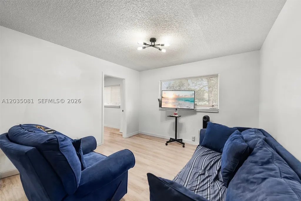 3700 N 56th Avenue Hollywood FL 33021