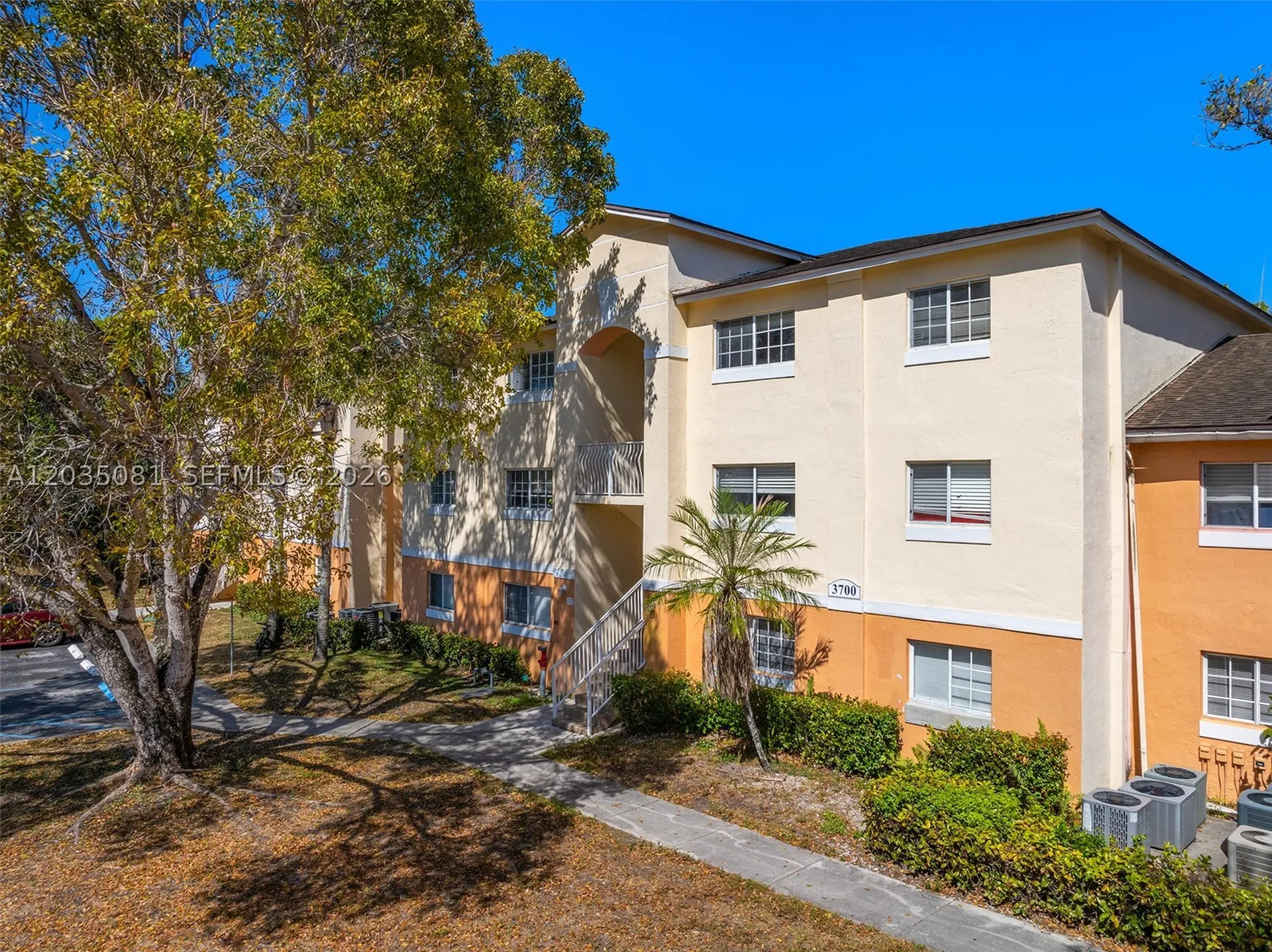 3700 N 56th Avenue Hollywood FL 33021