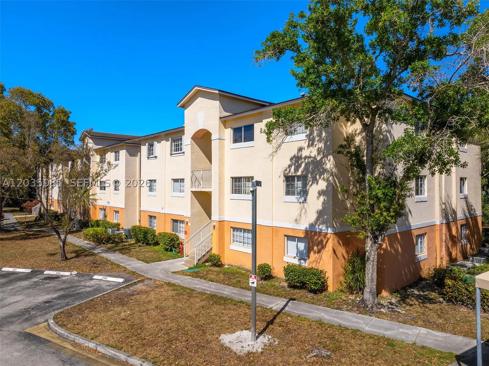 3700 N 56th Avenue Hollywood FL 33021