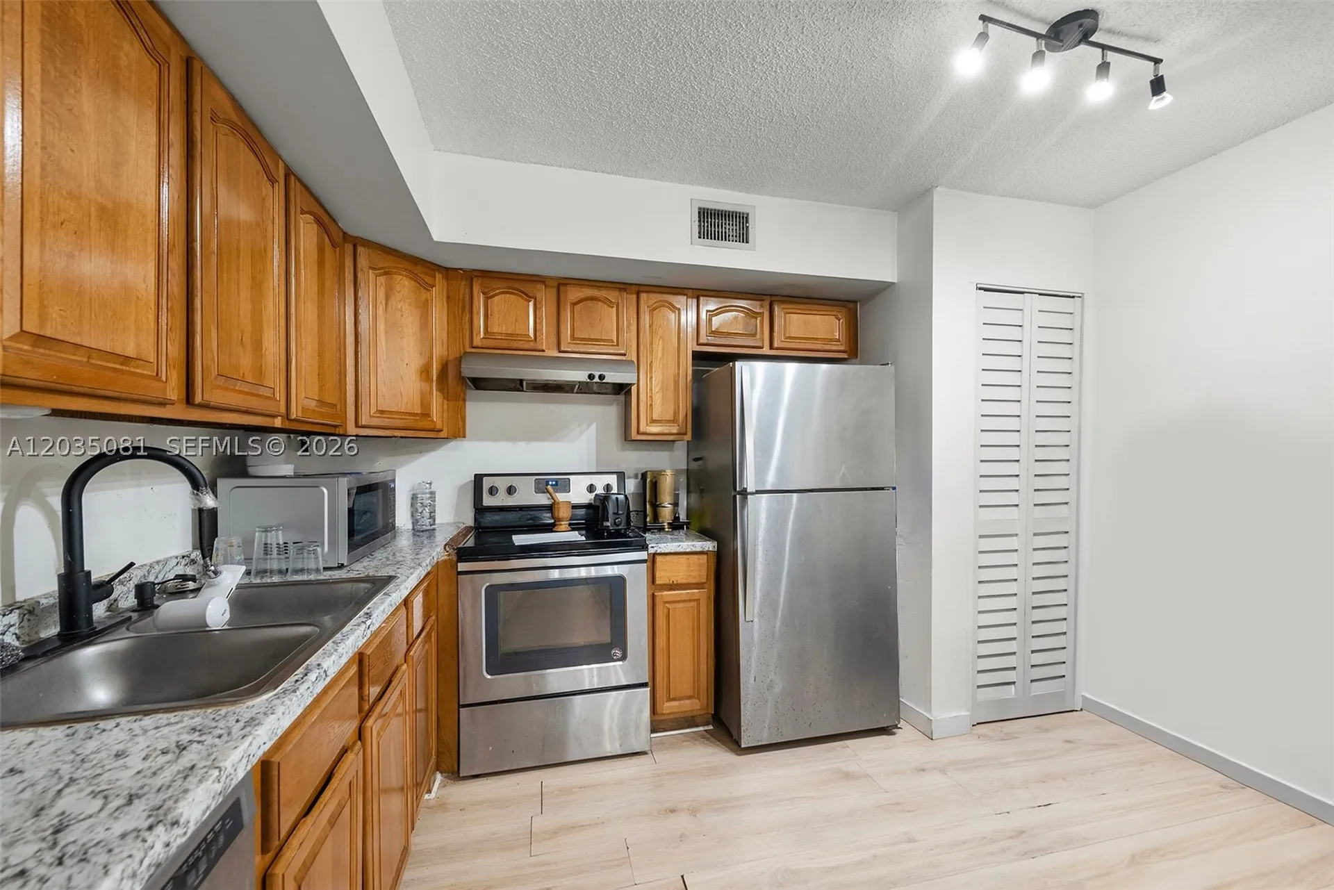 3700 N 56th Avenue Hollywood FL 33021