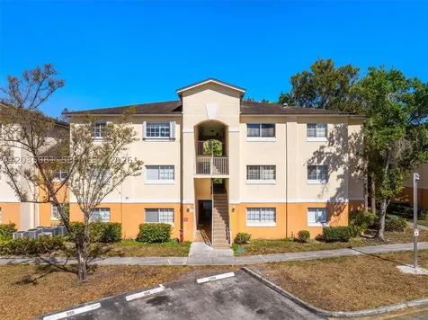 3700 N 56th Avenue Hollywood FL 33021