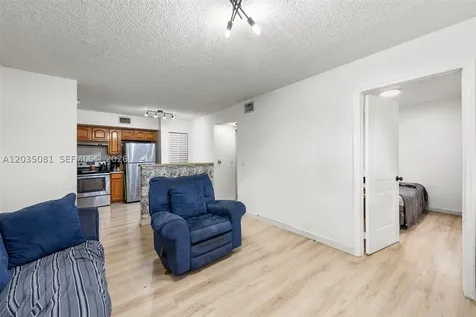 3700 N 56th Avenue Hollywood FL 33021