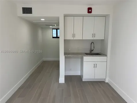 20281 E Country Club Drive Aventura FL 33180