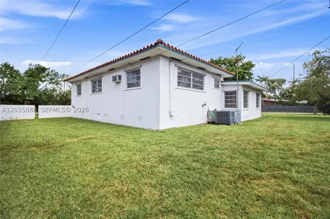 1490 Ludlam Drive Miami Springs FL 33166