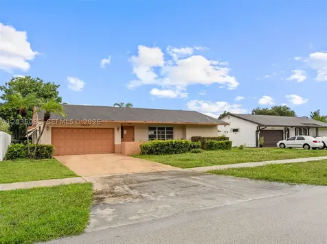 2862 SW 13th Court Deerfield Beach FL 33442