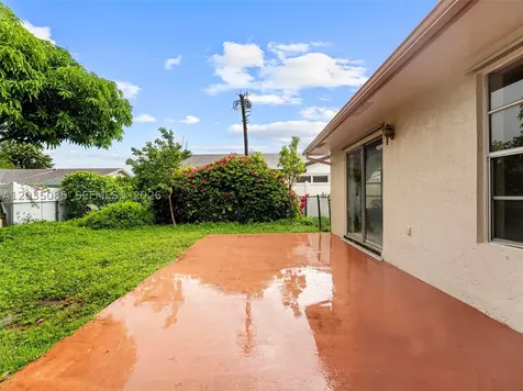 2862 SW 13th Court Deerfield Beach FL 33442