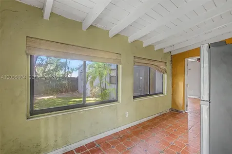 583 NW 47th Street Miami FL 33127