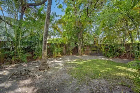 583 NW 47th Street Miami FL 33127