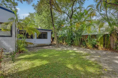 583 NW 47th Street Miami FL 33127