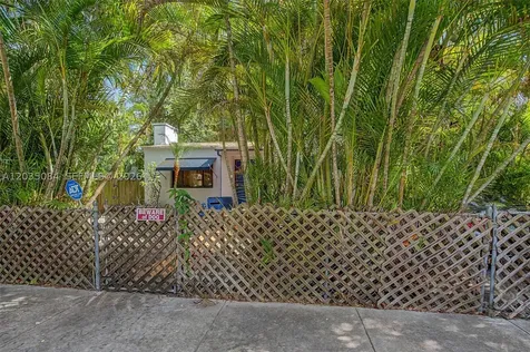 583 NW 47th Street Miami FL 33127