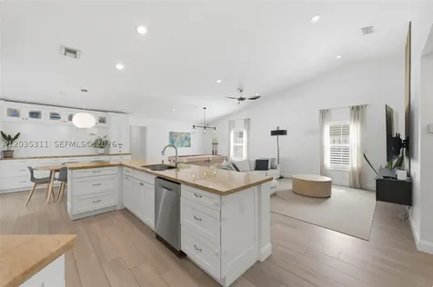1975 Water Ridge Drive Weston FL 33326